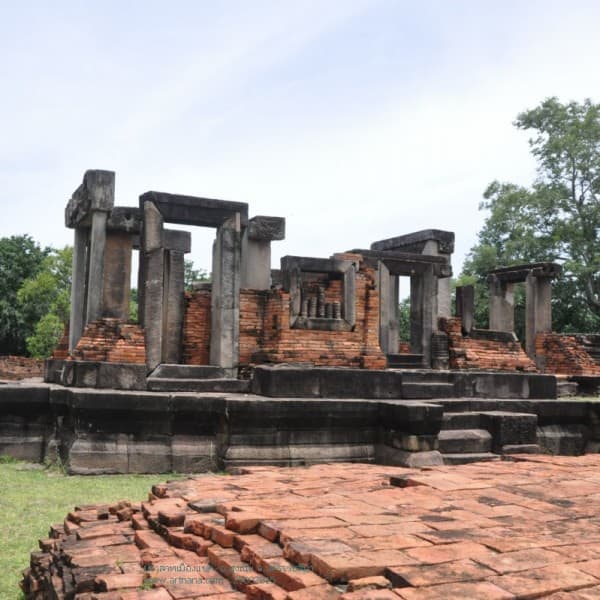 ปราสาทเมืองเก่า