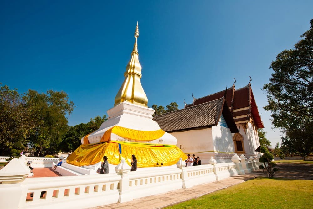 พระธาตุขามแก่น