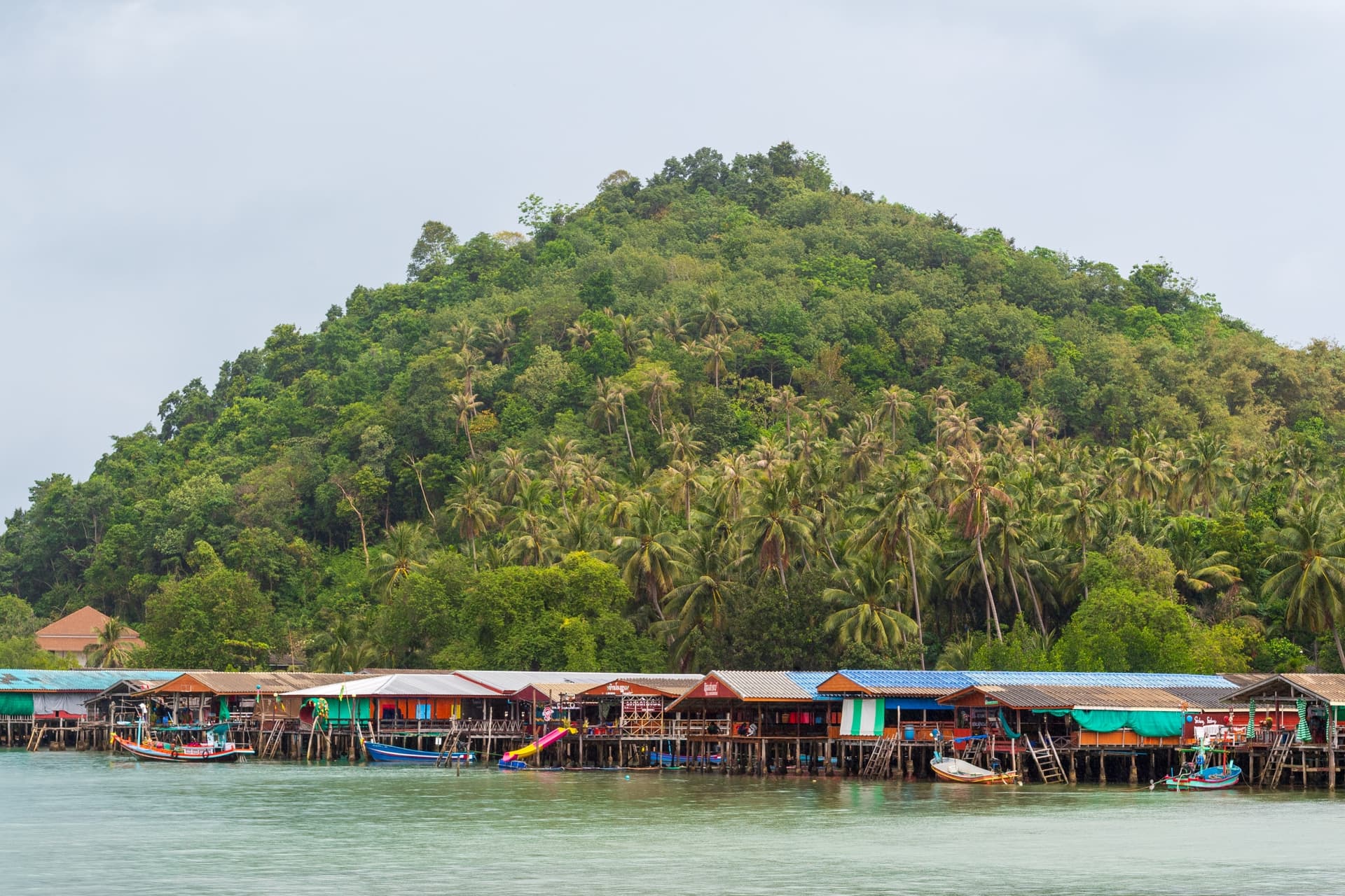 เกาะพิทักษ์