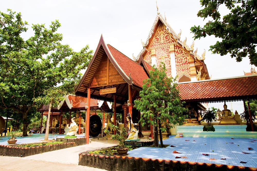 พระเจ้าใหญ่ลือชัย