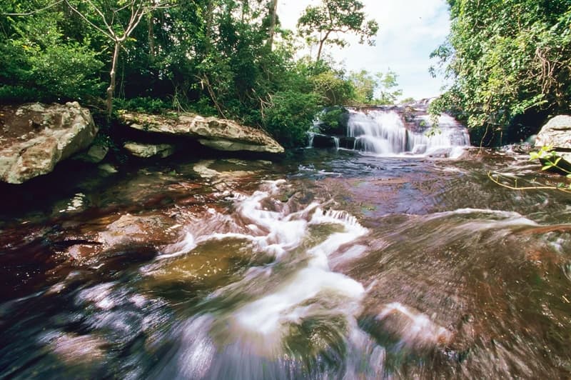 อุทยานแห่งชาติน้ำตกสามหลั่น
