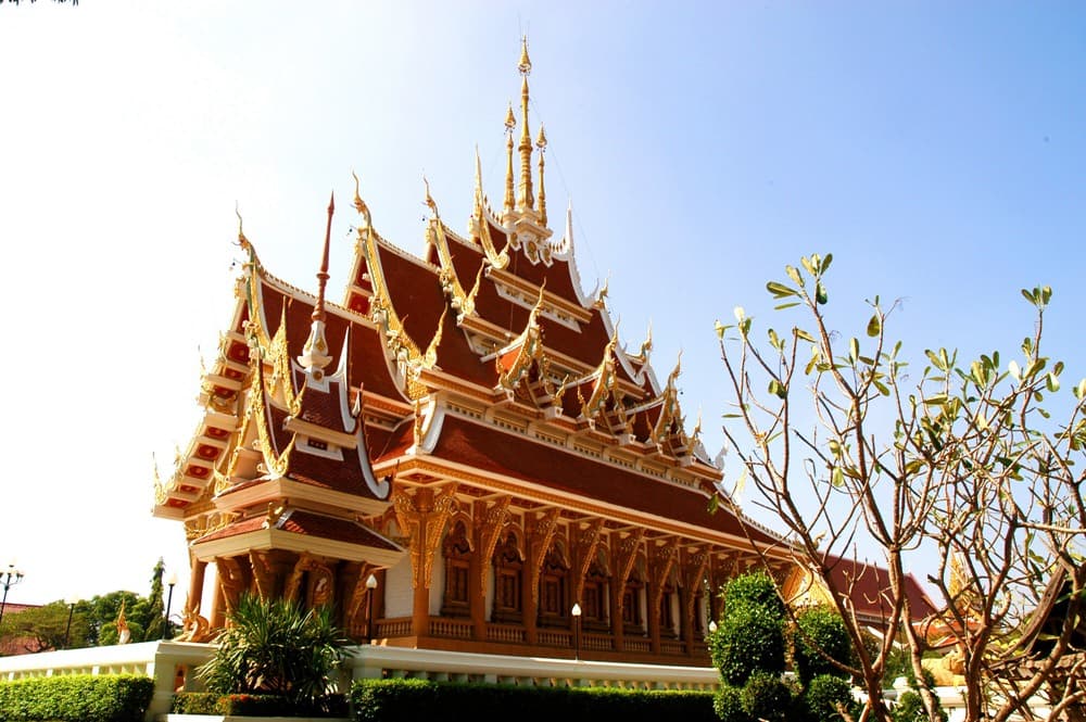 สิมอีสาน-วัดป่าแสงอรุณ