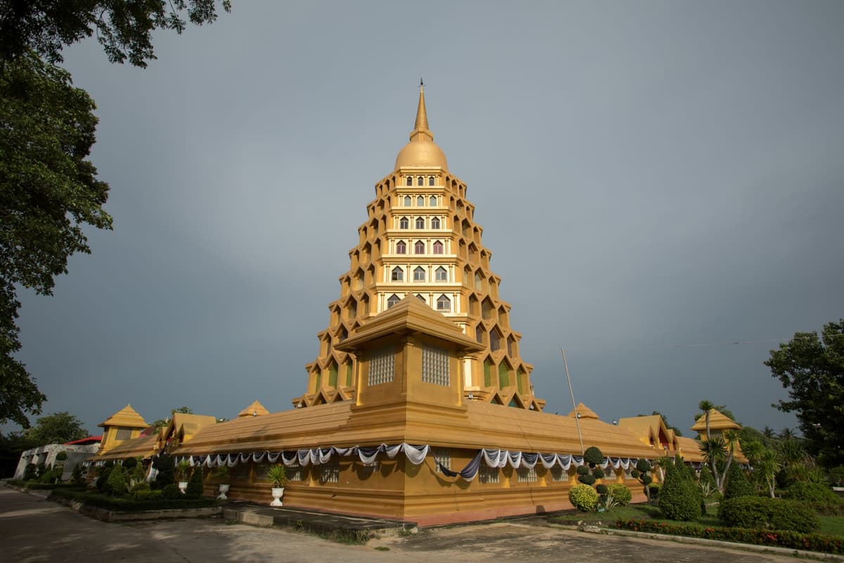 วัดท่าอิฐ