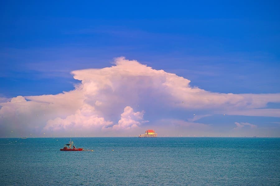 ศาลาพุทธมหาสมุทร (ศาลาพระกลางน้ำ)