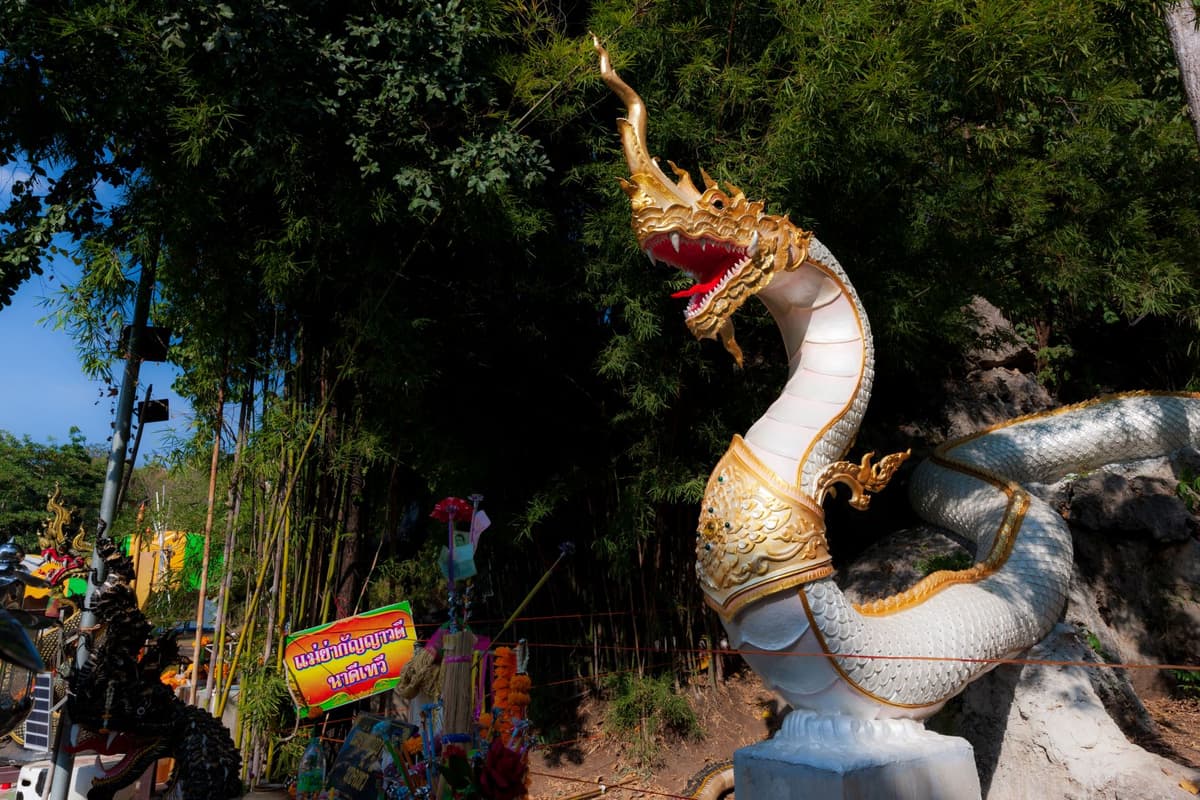 วัดถ้ำคีรีธรรม