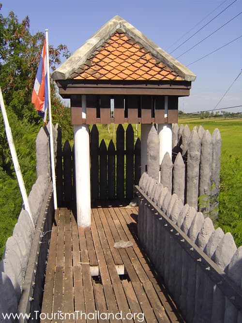 คูค่ายพม่า