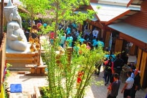 ตลาดเศียรช้าง