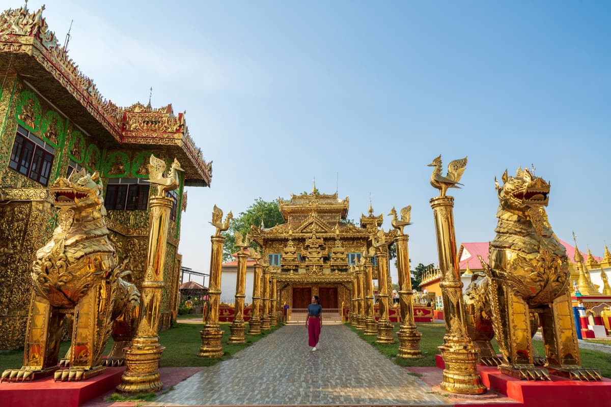 วัดไทยวัฒนาราม (วัดแม่ตาวเงี้ยว หรือวัดไทยใหญ่)
