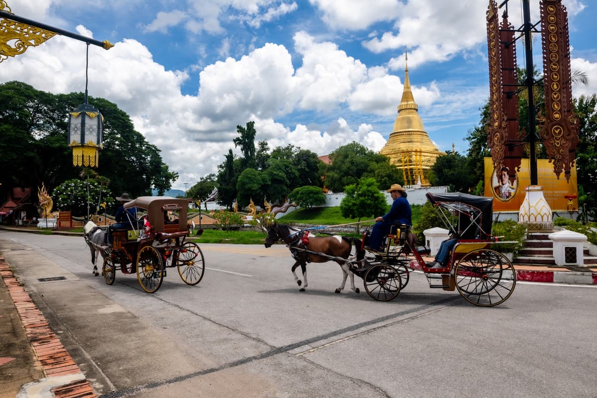 วัดพระแก้วดอนเต้าสุชาดาราม