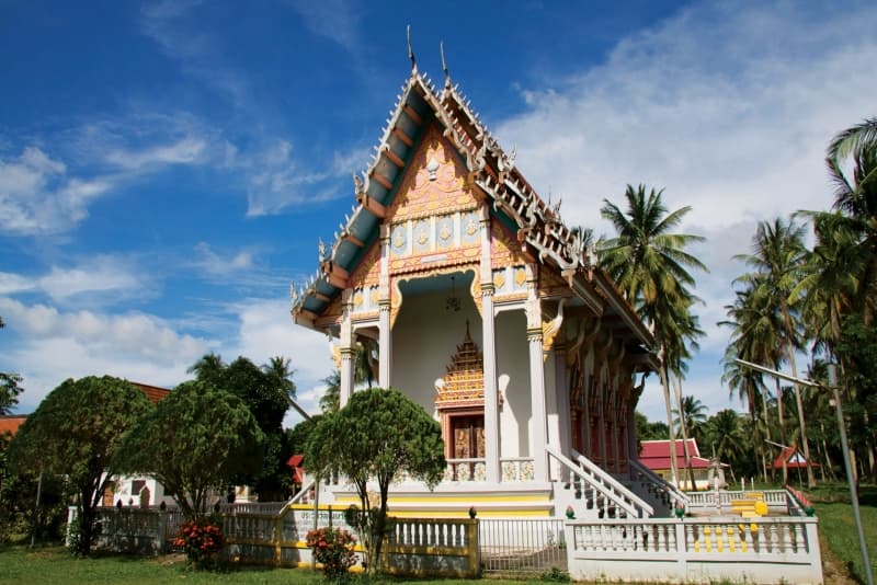 หลวงพ่อแดงวัดเชิงเขา
