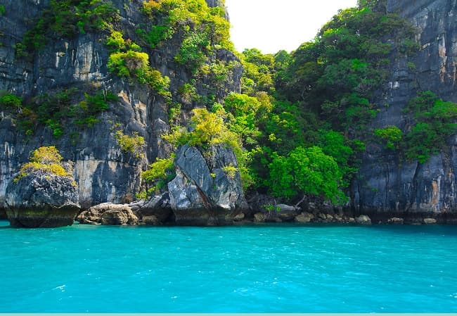 หมู่เกาะห้อง (เกาะเหลาบิเละ) และลากูนเกาะห้อง (ทะเลใน)