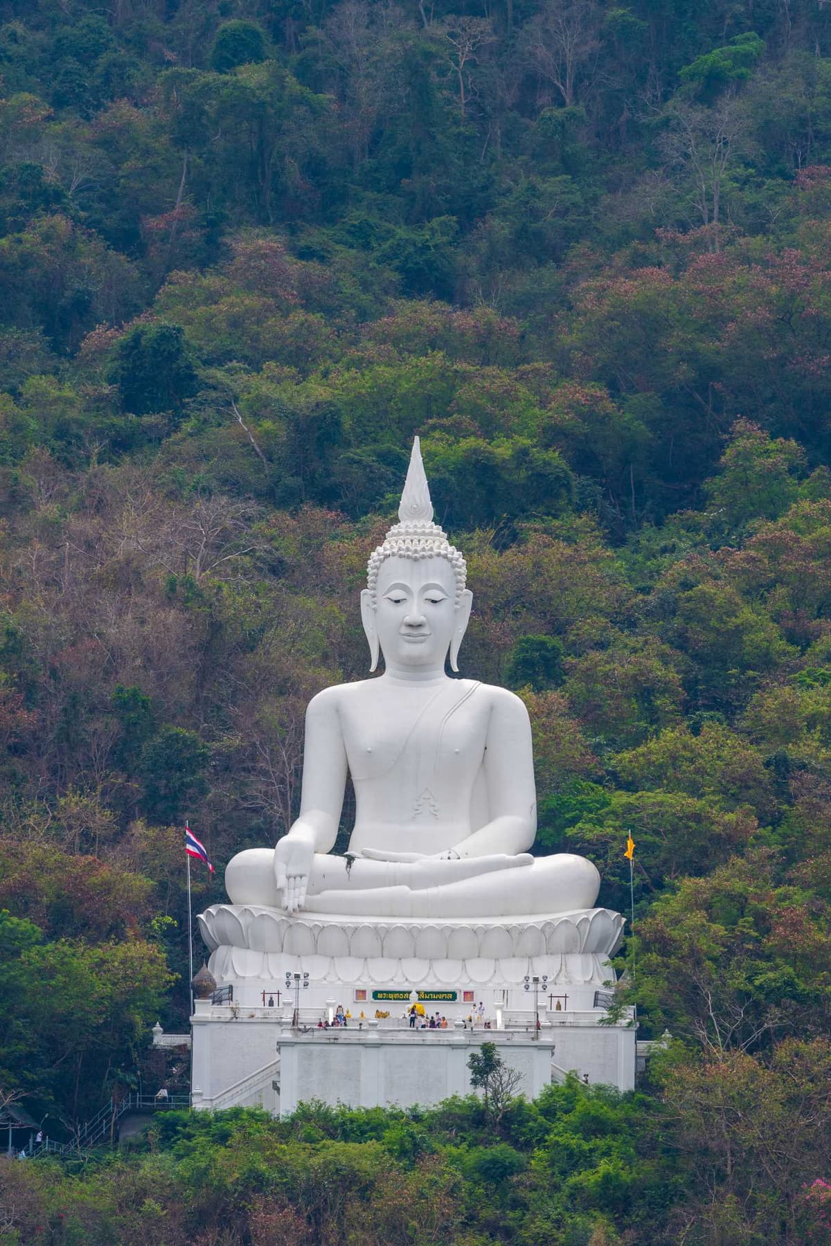 วัดเทพพิทักษ์ปุณณาราม (วัดพระขาว)