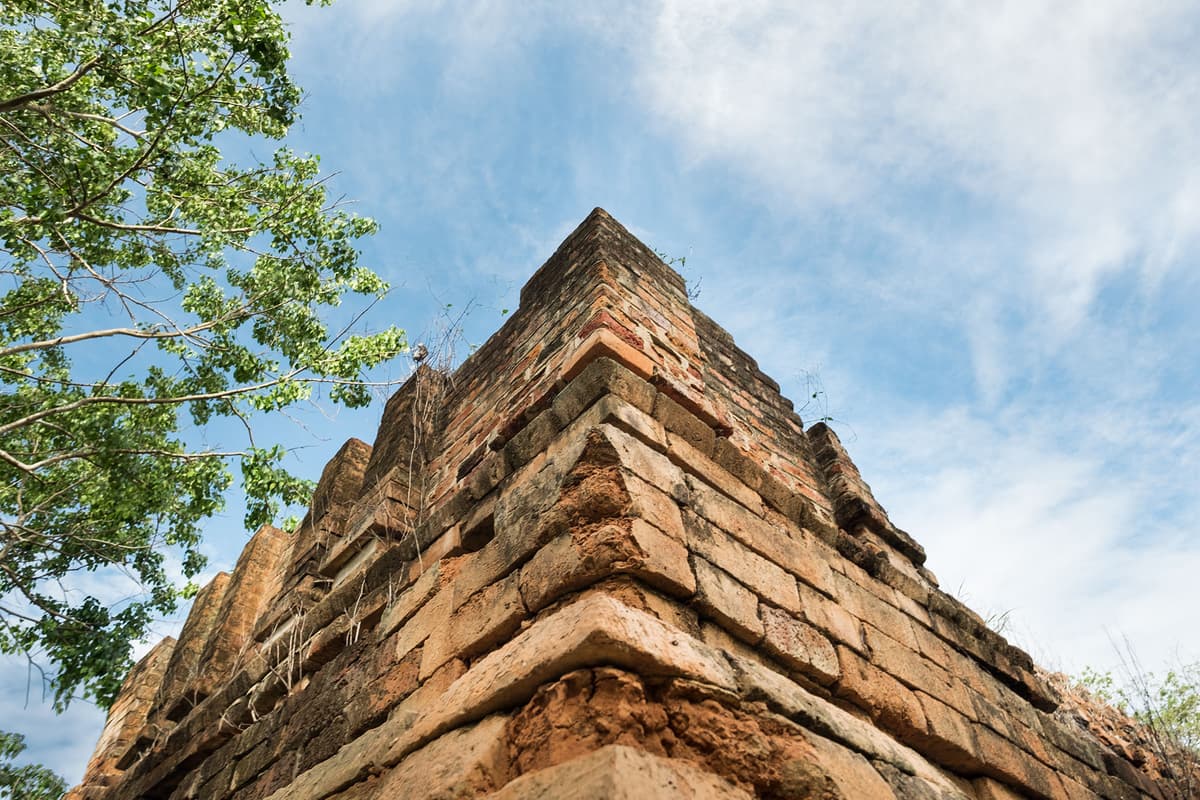 เมืองโบราณบ้านคูบัว