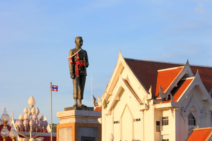 อนุสาวรีย์พระยาภักดีชุมพล (แล)