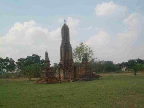 โบราณสถานบ้านดอนเจดีย์