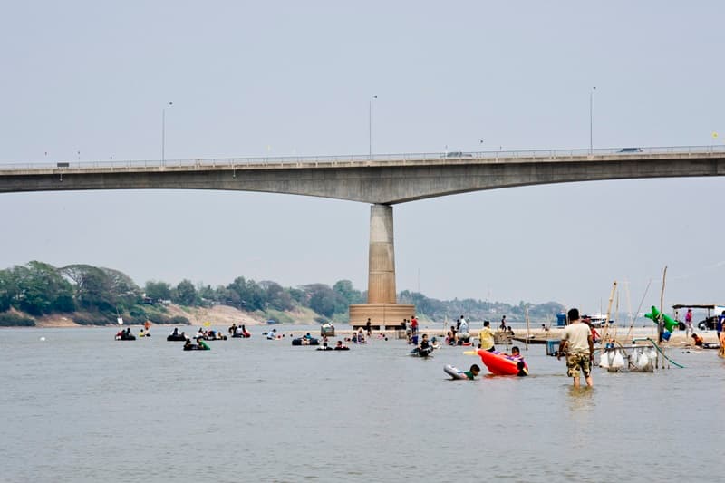 หาดจอมมณี