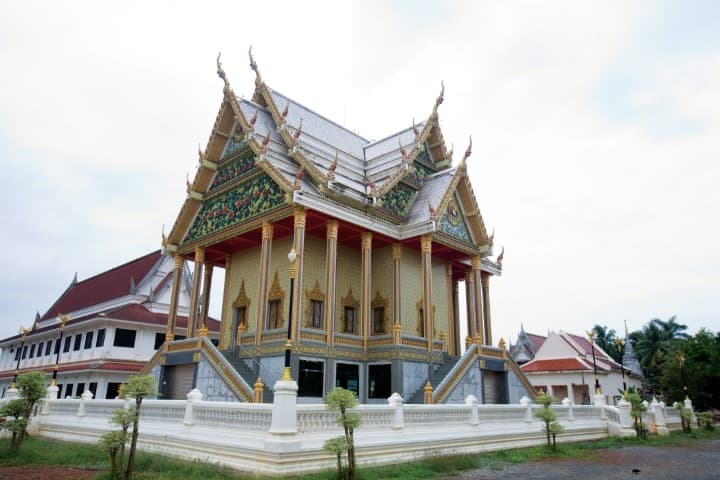 วัดไผ่ล้อม