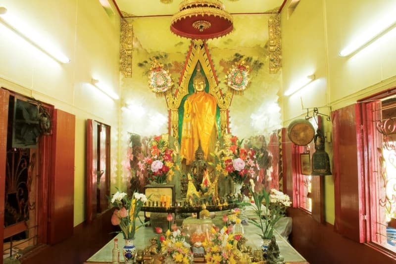 ศาลพระเสื้อเมือง