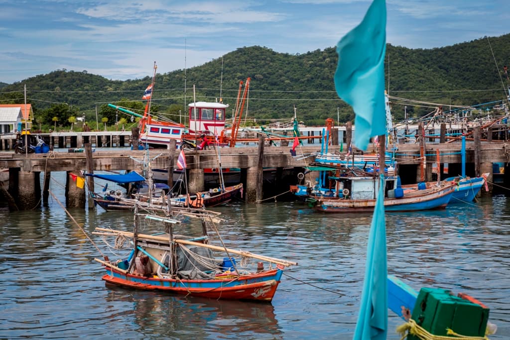 บางเสร่