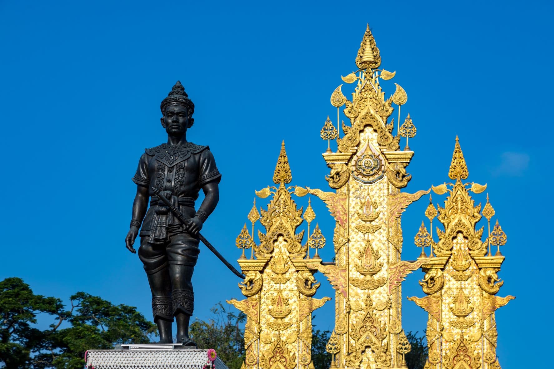 อนุสาวรีย์พ่อขุนเม็งรายมหาราช