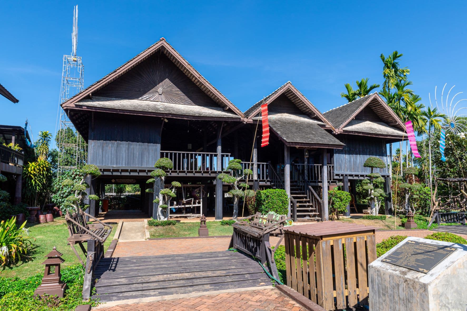 พิพิธภัณฑ์เมืองลับแล