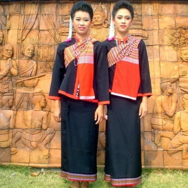 ชุมชนภูไท บ้านโนนหอม
