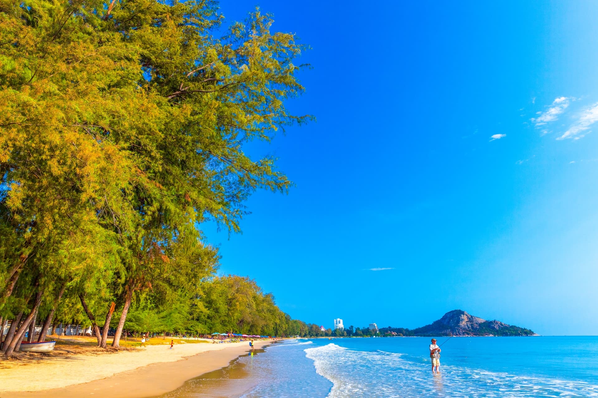หาดสวนสนประดิพัทธ์
