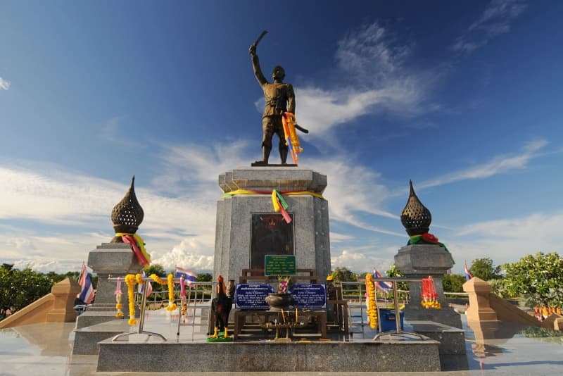 พระบรมราชานุสาวรีย์สมเด็จพระนเรศวรมหาราช