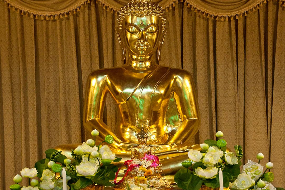 พระพุทธนิรโรคันตรายชัยวัฒน์จตุรทิศหรือพระสี่มุมเมือง