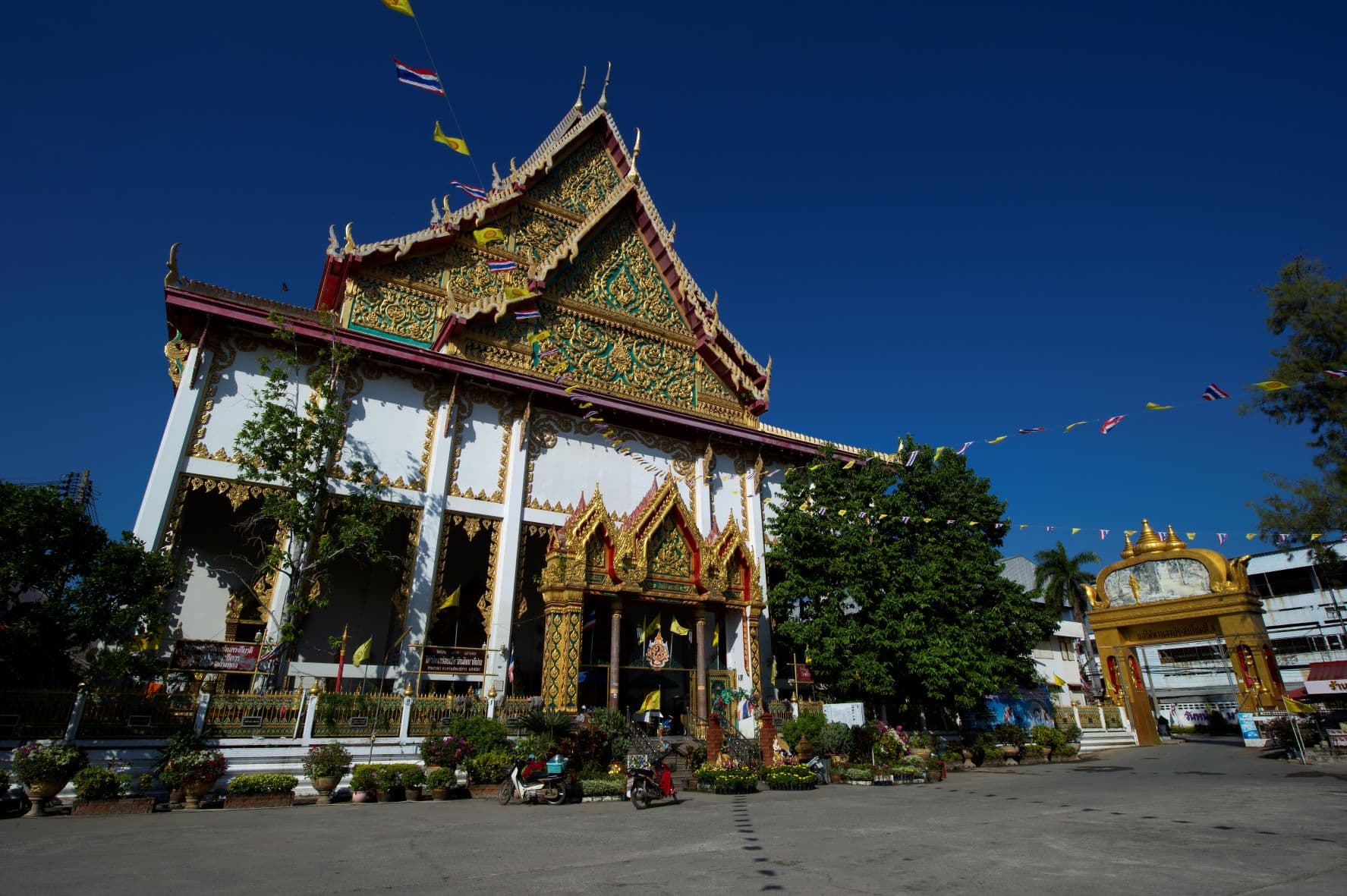 วัดต้นสน