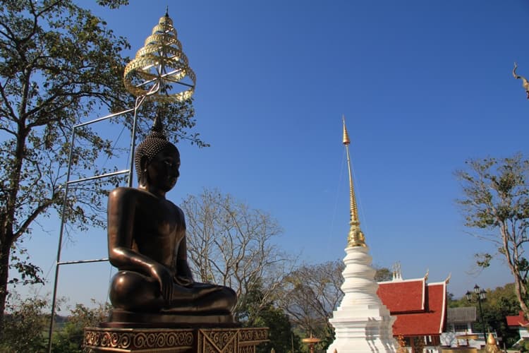 วัดกลาง
