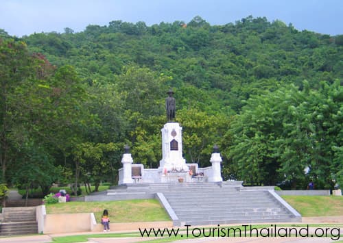 สวนสาธารณะจักรีอนุสรณ์สถาน