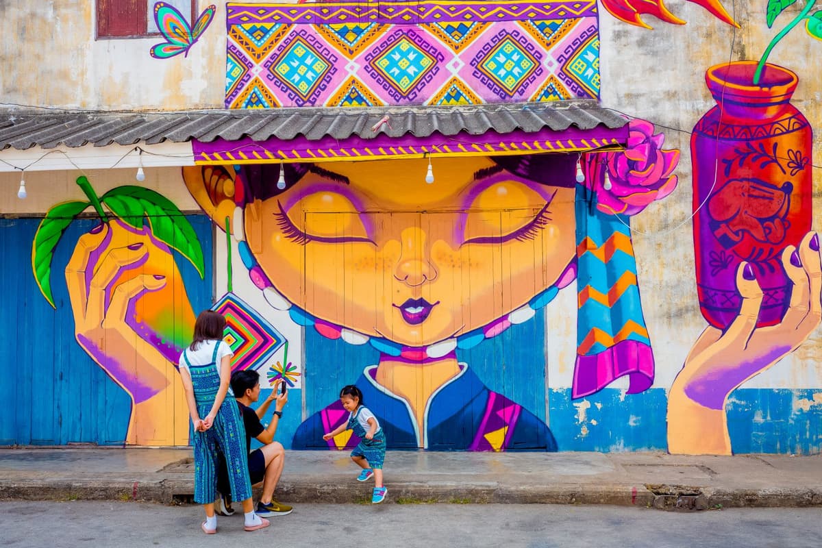 Street Art สวรรคโลก