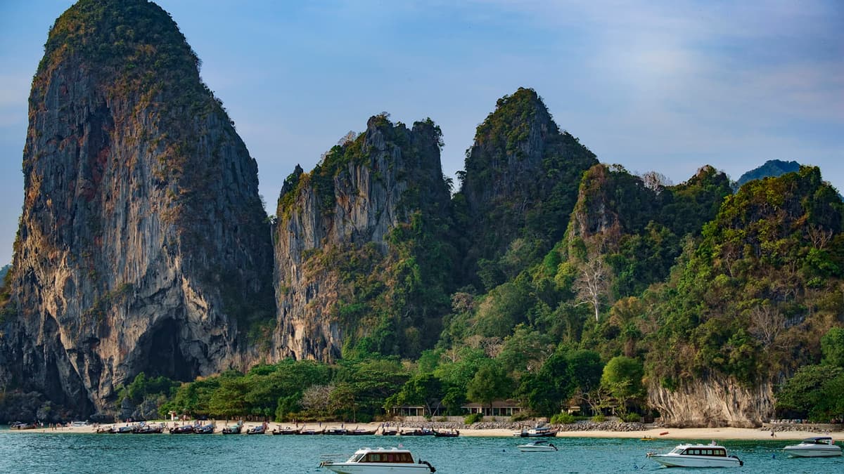 อุทยานแห่งชาติหาดนพรัตน์ธารา-หมู่เกาะพีพี